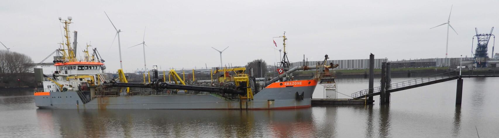 dutch-dredging-hamburg.jpg