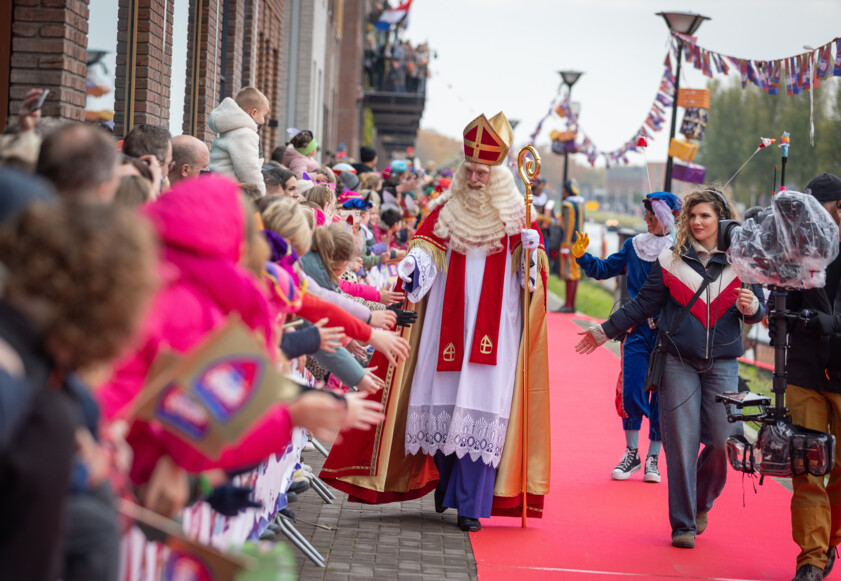Zie ginds komt de stoomboot...